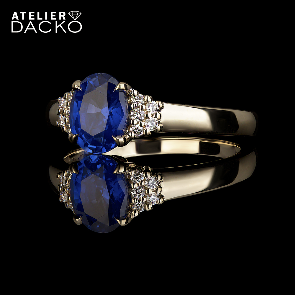 Ceylon Blue Oval Sapphire Ring