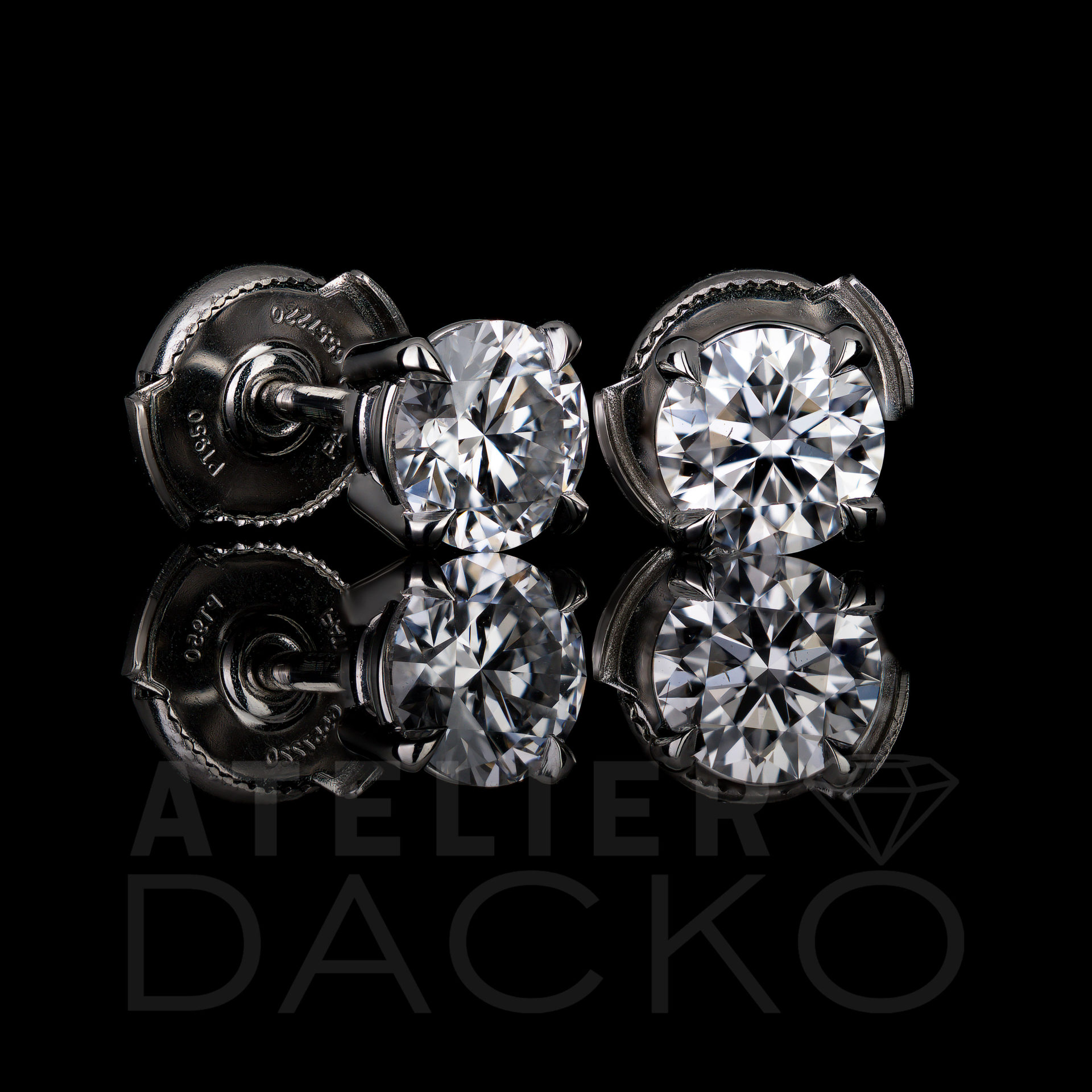 AD025 - 1.40 CT Brilliant Cut Diamond Platinum Stud Earrings - 1
