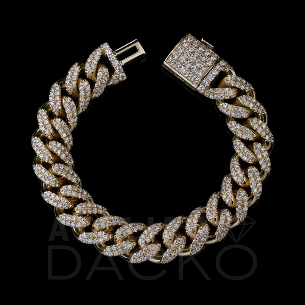 Overview image of Cuban Chain Bracelet with Pavé Diamonds
