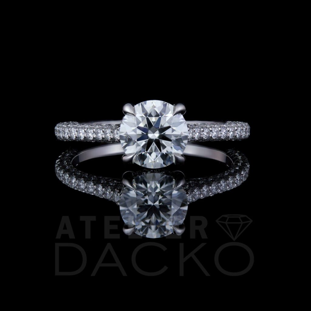 Front Facing 1 CT Round Diamond Engagement-Ring 3 Sided Shank