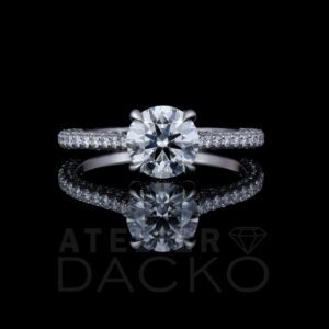 Front Facing 1 CT Round Diamond Engagement-Ring 3 Sided Shank